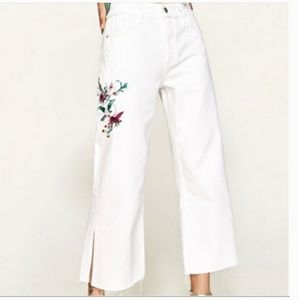 Zara raw hem white embroidered wide leg jeans